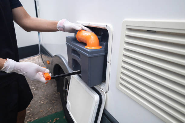 Best Porta potty delivery and setup  in Abilene, KS